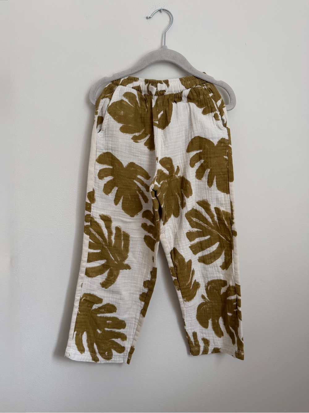 Zara Cotton Gauze Pants with Leaf Print (Size 6)